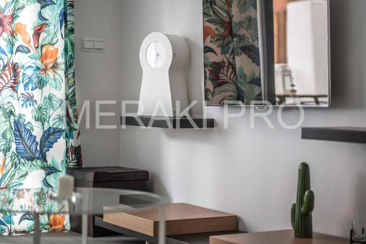 Playa Granada, Piso En Urbanizacion Nueva 6 Pax Beach, Golf, Ski,Sun 莫特里尔